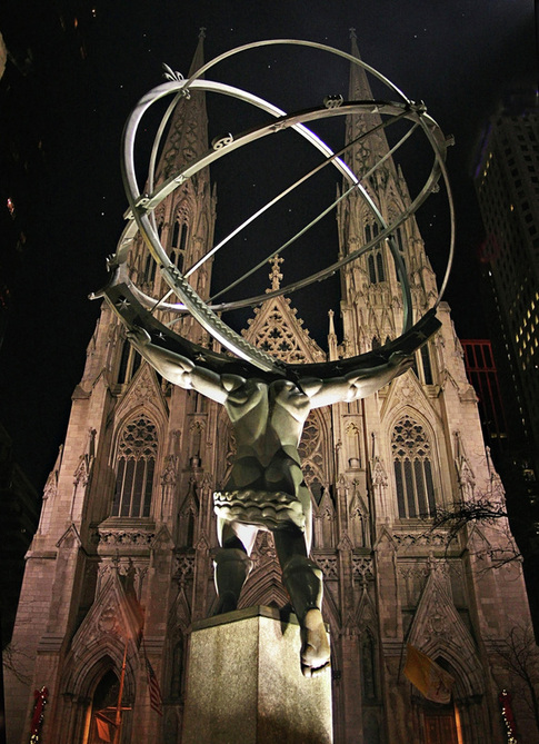 Picture of Atlas in front of St. Patrick's Cathedral, New York City; Winning entry in FreePhotoCourse.com's NYC Exposed online photography exhibit.© 2006, all rights reserved  