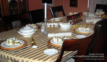 Picture of a formal Christmas Dinner Table Setting; Free Pictures and Wallpapers from www.FreePhotoCourse.com;  ©2010, all rights reserved 